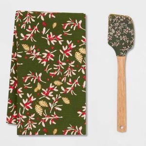Holly Winter Christmas Berries Cotton Towel and Spatula Set nwt